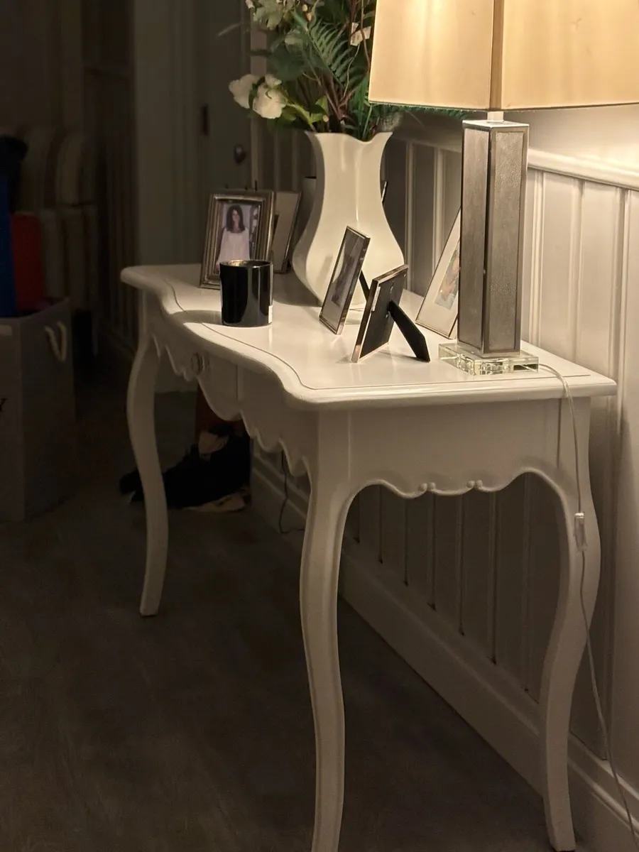 Hall table - Image 2