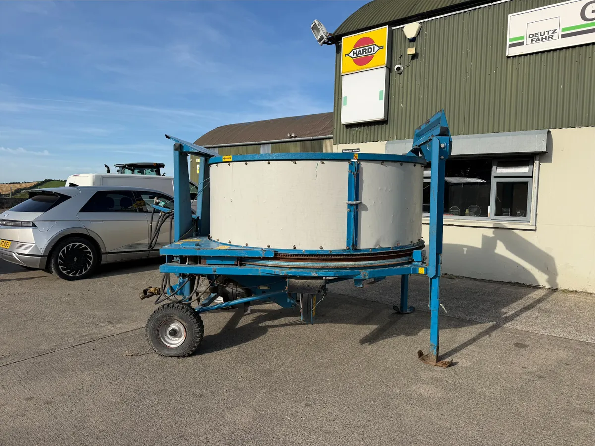 Kidd 807 Straw Chopper – 2009 – Good Condition - Image 1