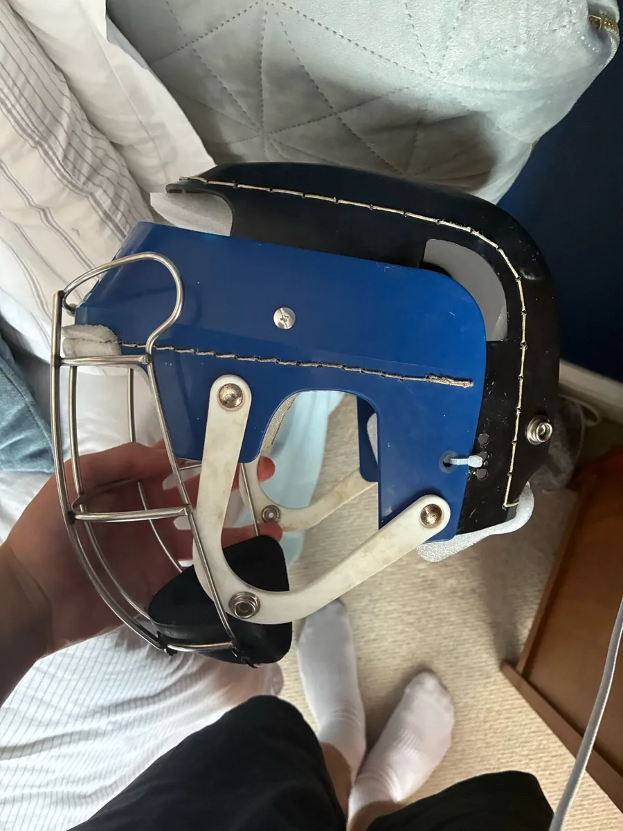 Gola helmet - Image 2