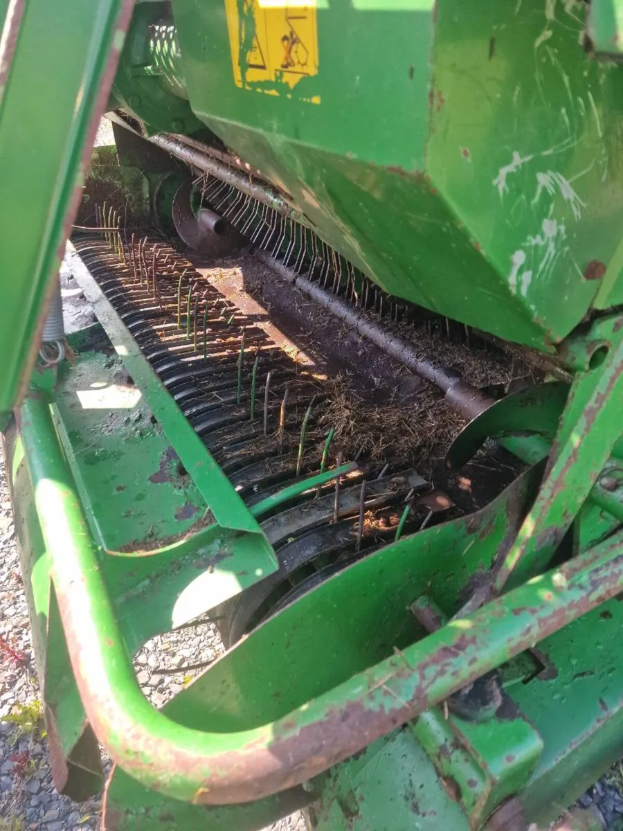 McHale  baler - Image 4