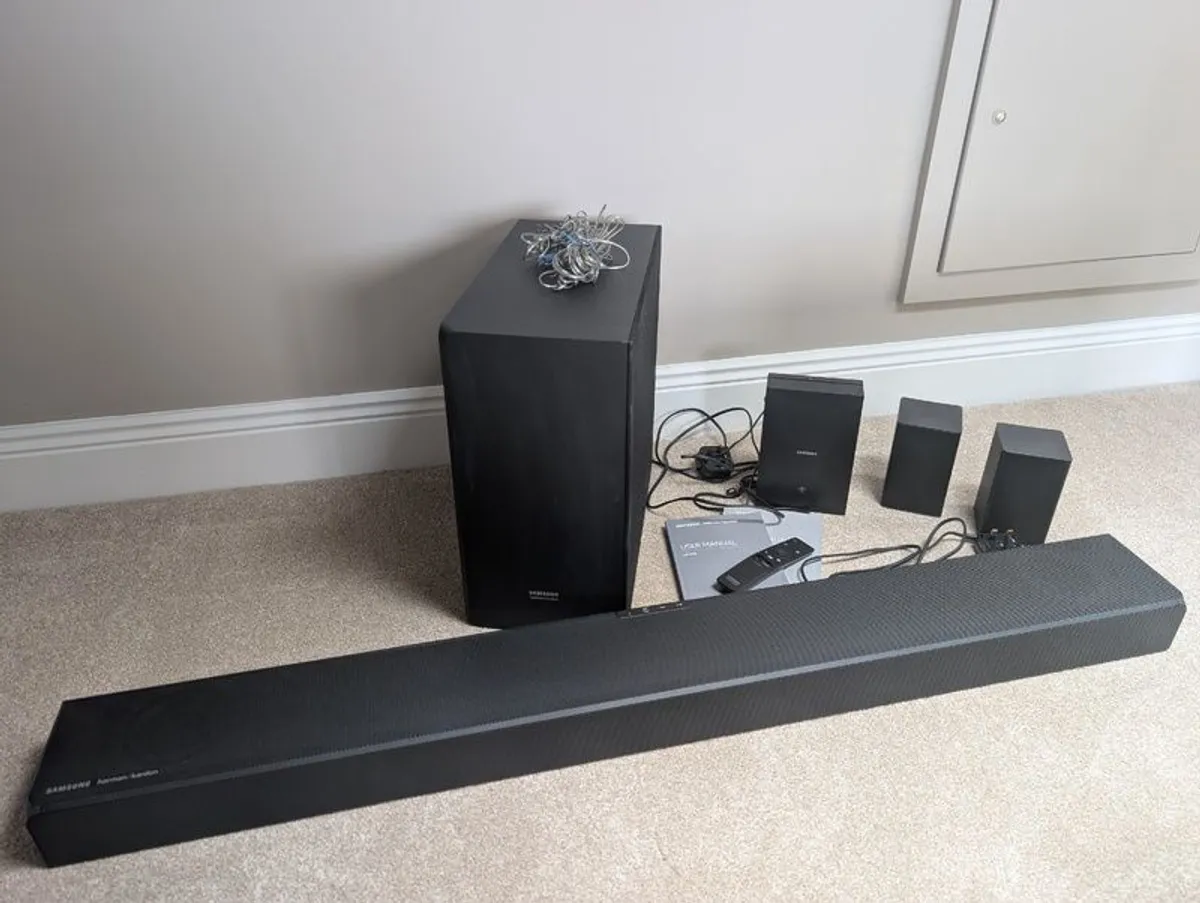 Samsung HW-N850 Soundbar (5.1 Surround) w/ subwoofer and rear speakers (SWA-9000S) - harman/kardon - Image 1