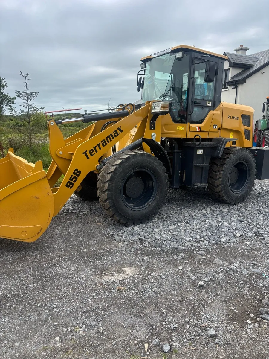 Terra max wheel loader - Image 2