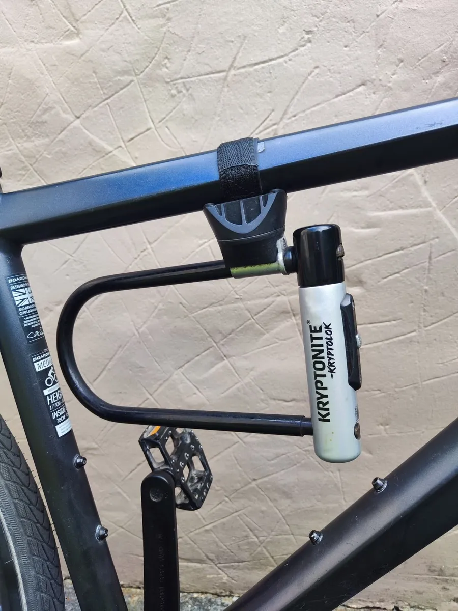 Boardman URB 8.6 – Lightweight Urban Bike (Galway) - Image 2