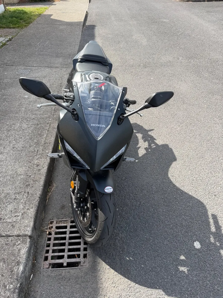 Honda CBR650R 2026 E-Clutch - Image 3