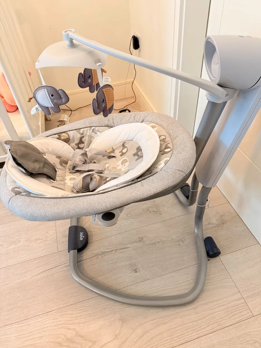 Joie Serina Swivel Baby Swing –Excellent Condition