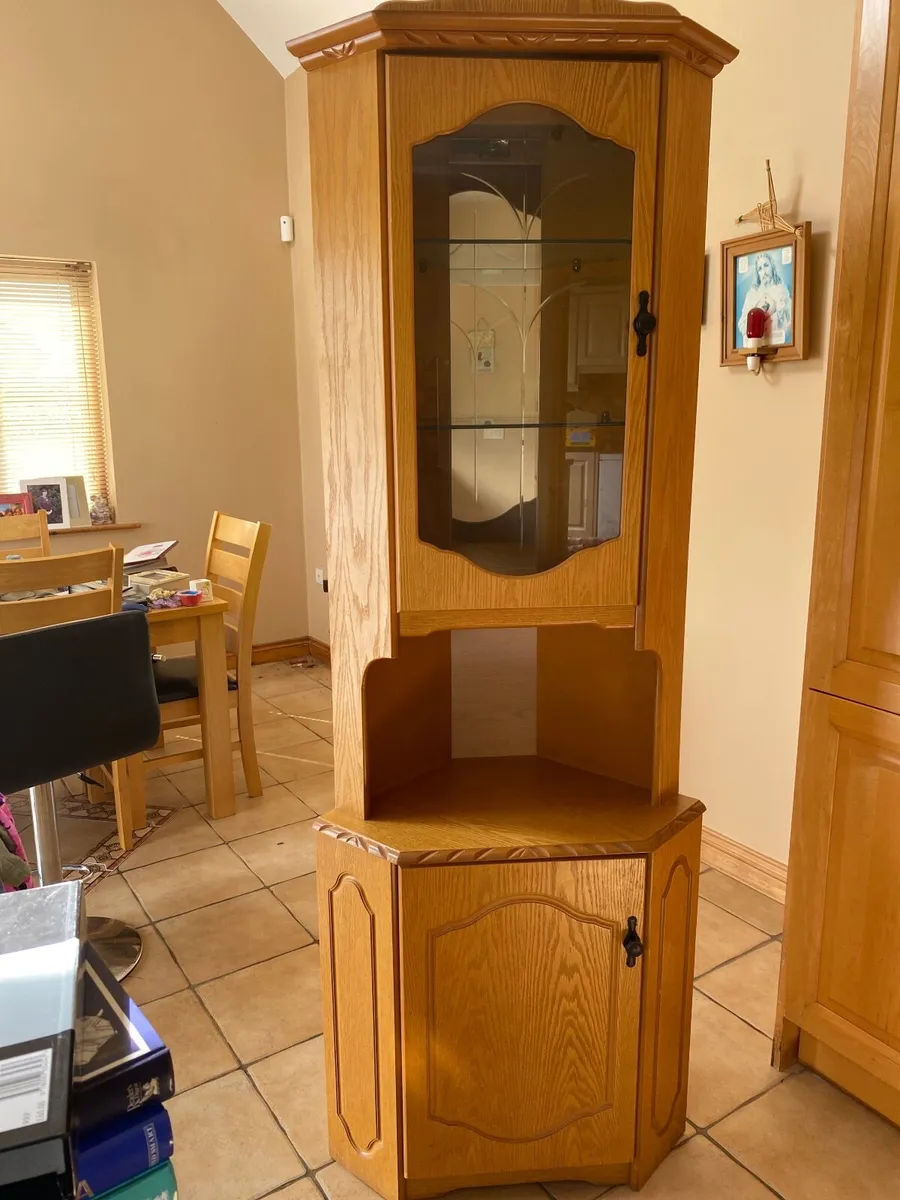 Corner display cabinet - Image 1