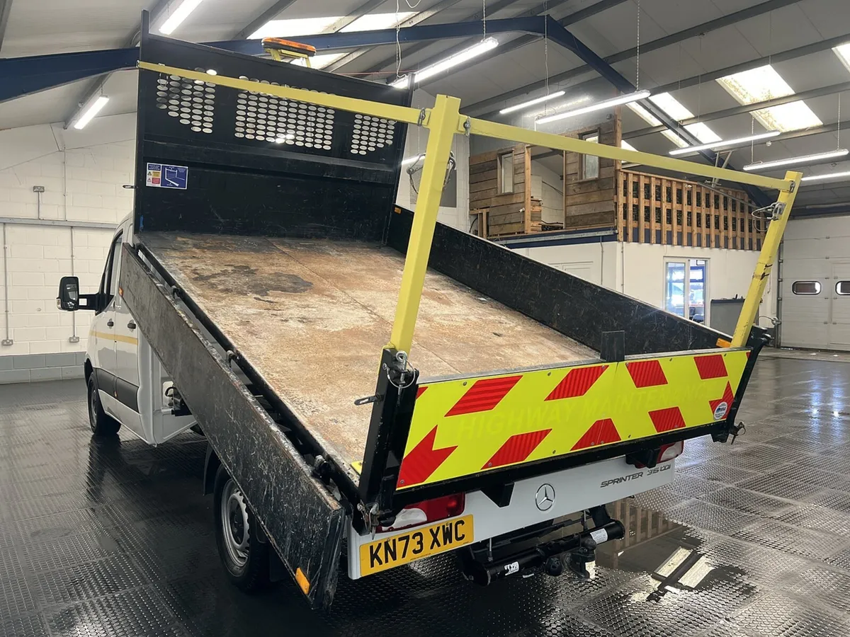 2023 Mercedes-Benz Sprinter Tipper Van - Image 3