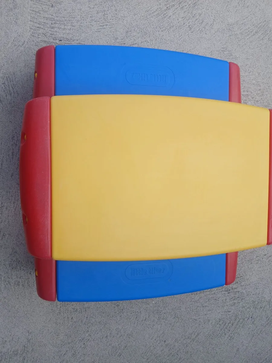 Kids picnic table - Image 2