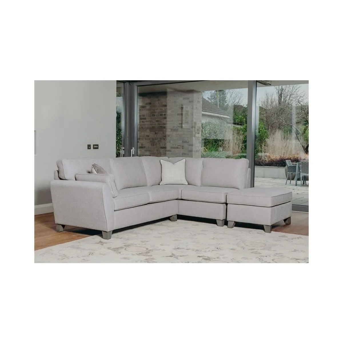 Beautiful Grey corner sofa - Image 1