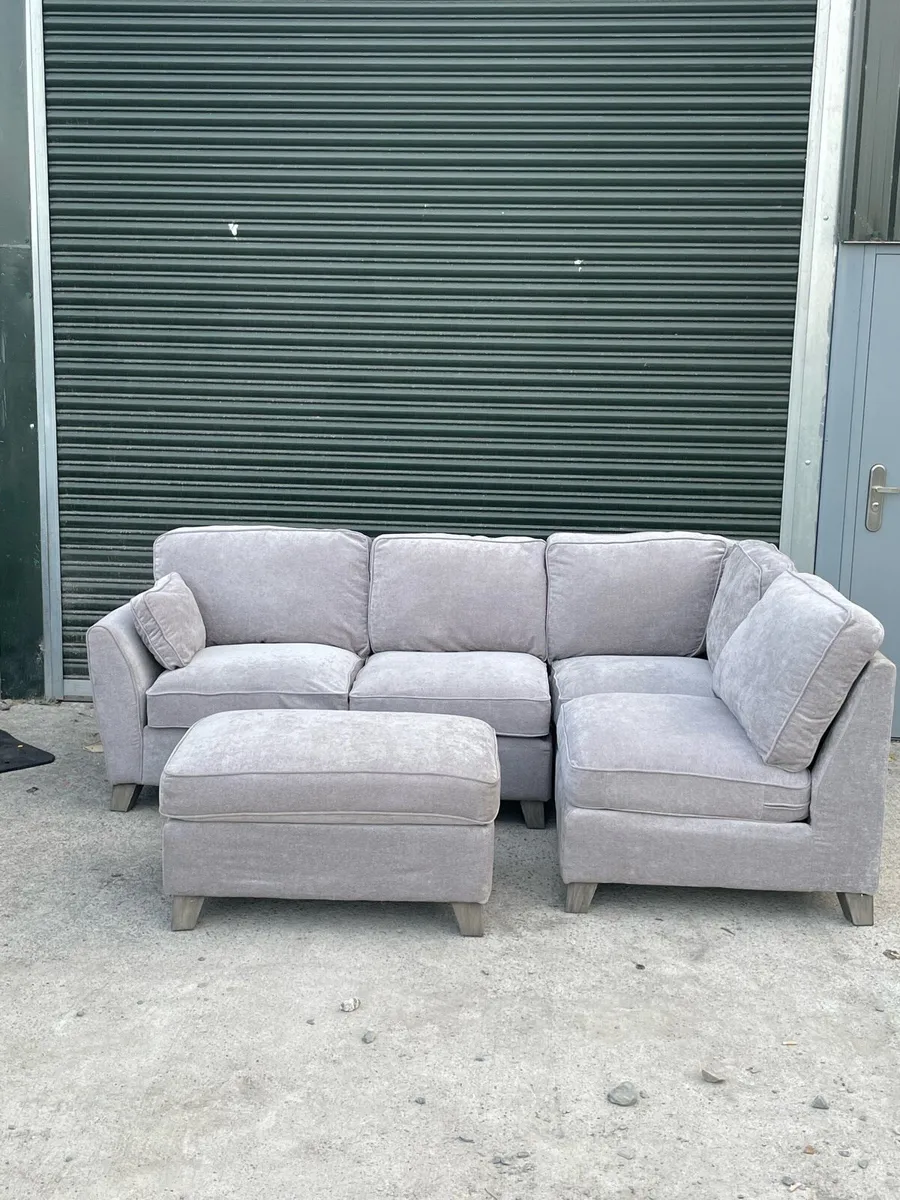 Beautiful Grey corner sofa - Image 3