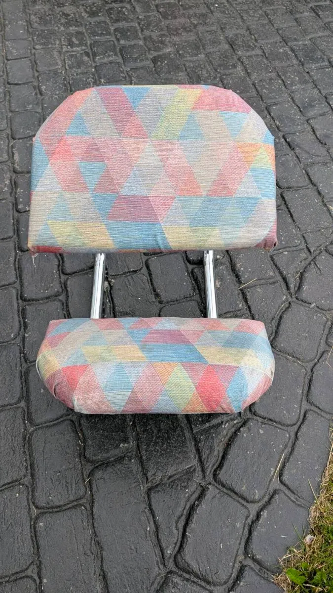 Knee Chair - Image 3
