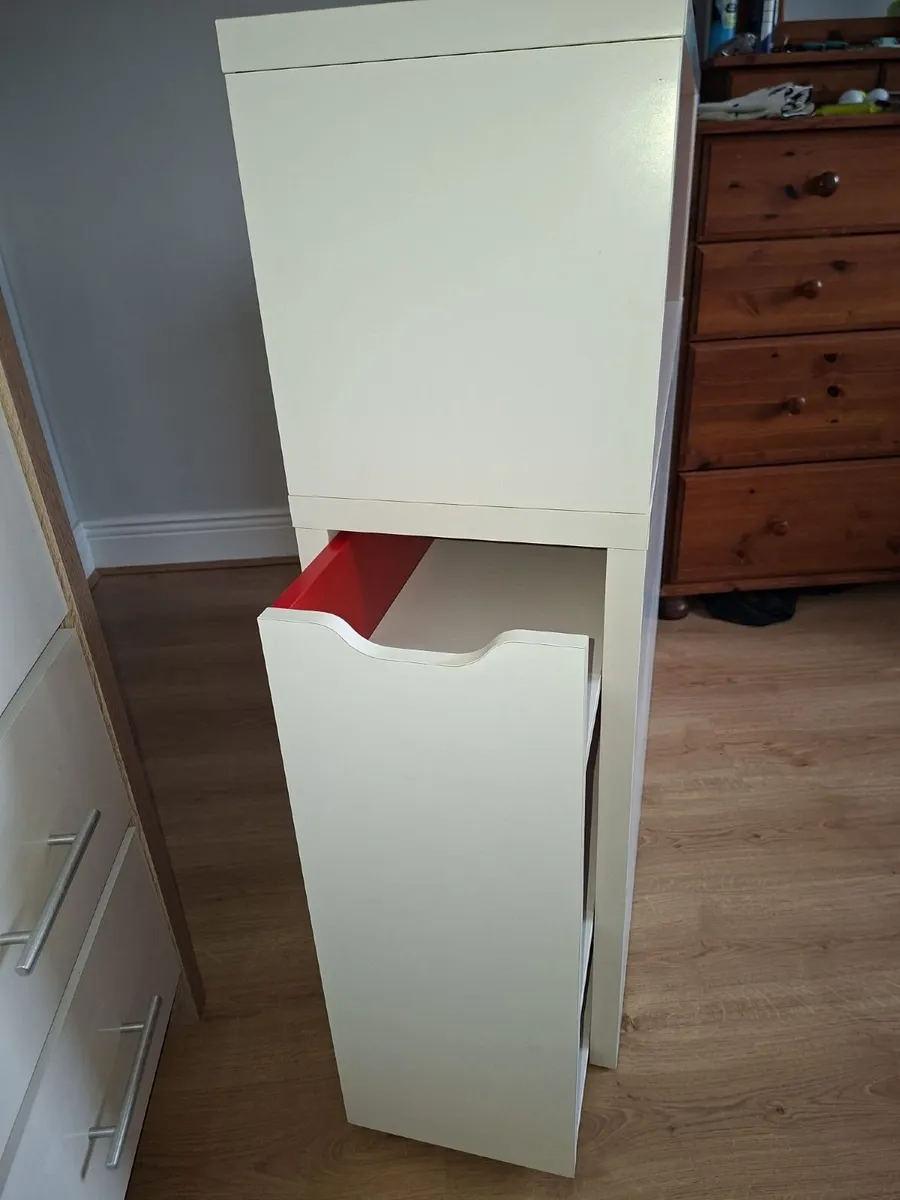 Space saving headboard - Image 2