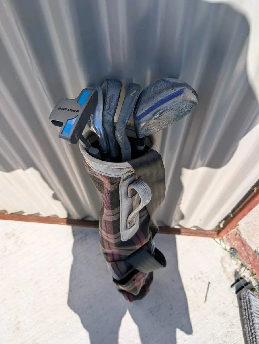Junior Golf clubs suit 8 and under - Image 1