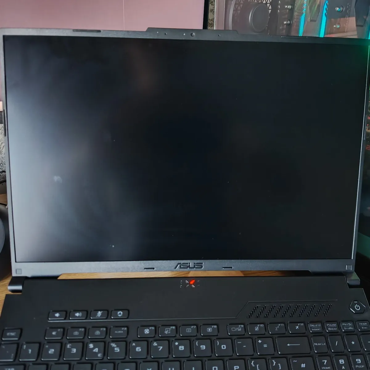 ASUS TUF Gaming A16 Advantage Edition – Ryzen 7 - Image 2