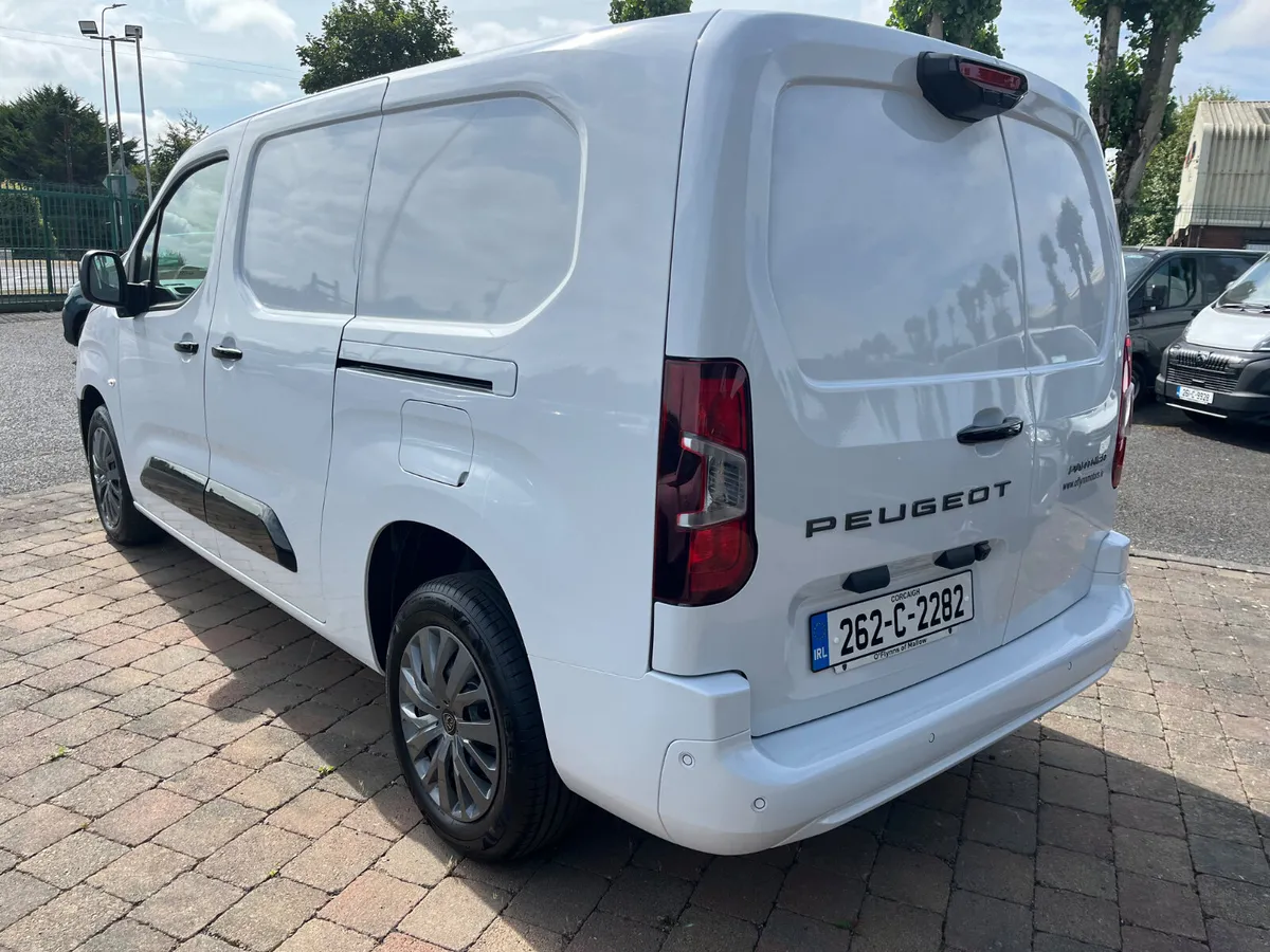Peugeot Partner 2026 PREMIUM L2 Long - Image 4
