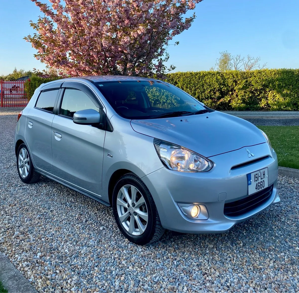 Mitsubishi Mirage 2015 low kms * damaged* NCT - Image 3