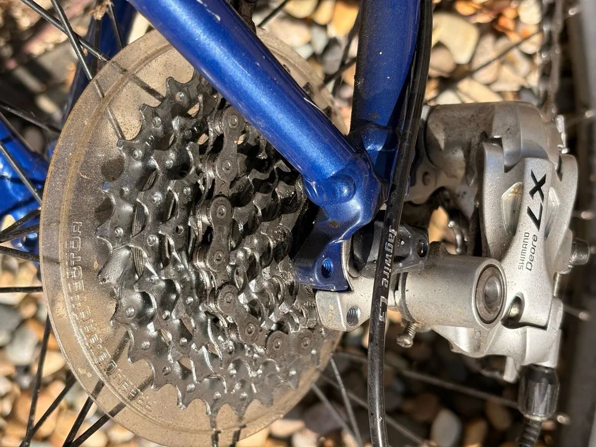 Giant Escape Road Bike - Image 3