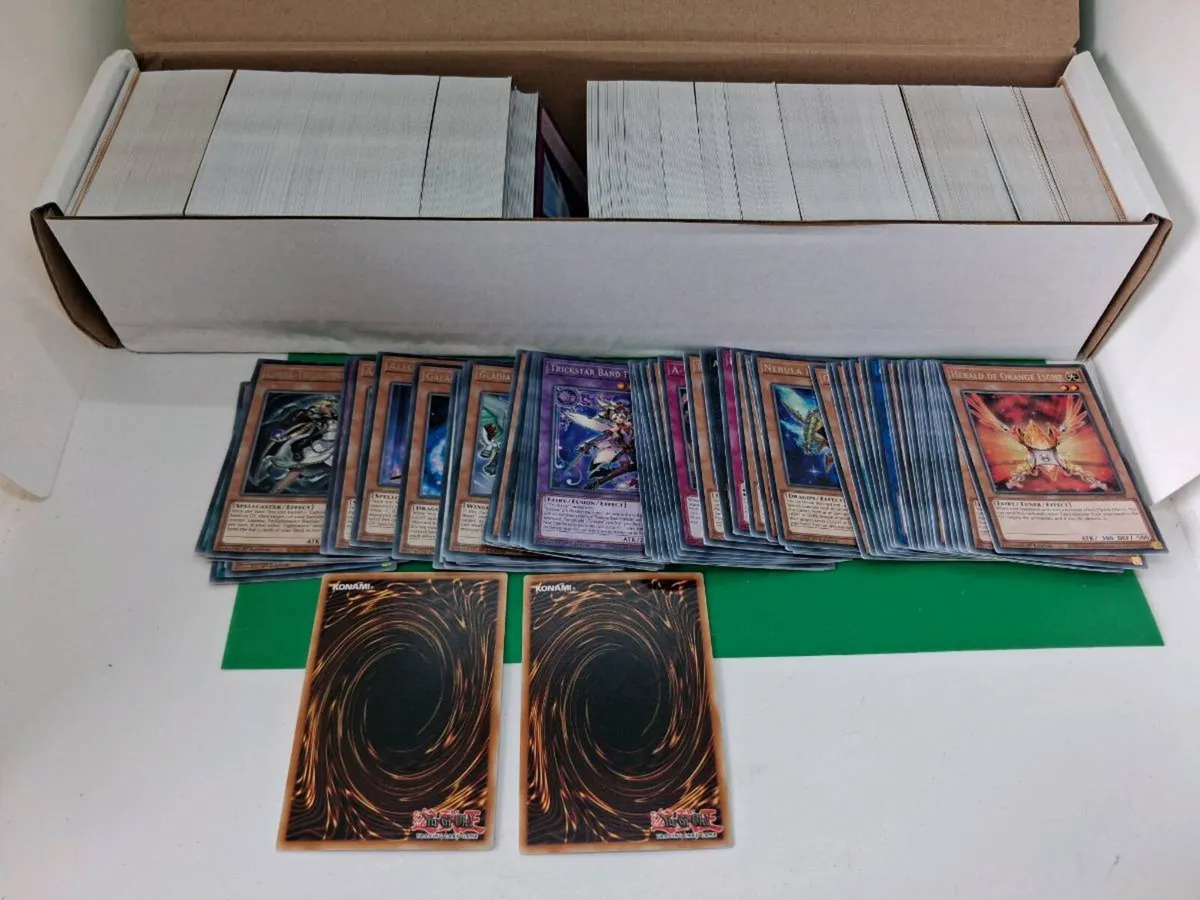 Postage - 4 xBRAND NEW YUGIOH 1000 CARD COLLECTION - Image 4