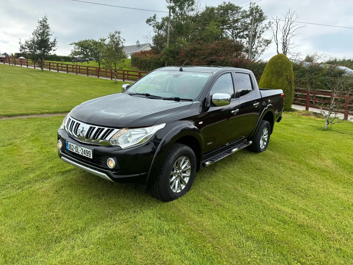 2016 L200 *low miles* - Image 3