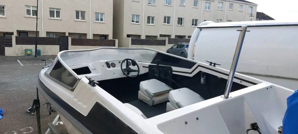 Boat - Image 4