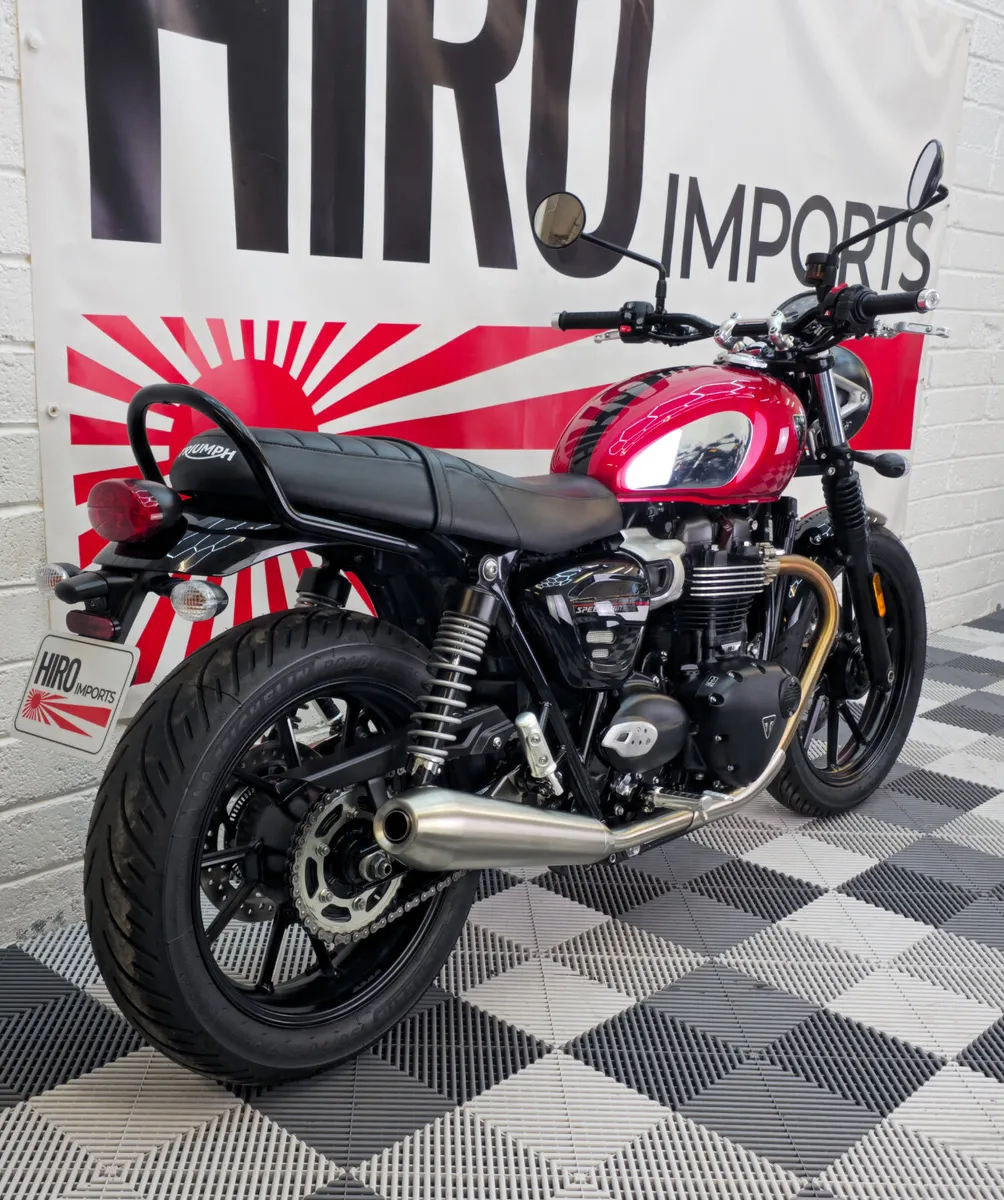 2024 Triumph Speedtwin 900 - Image 2