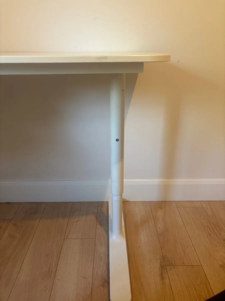 Study Table - Image 3