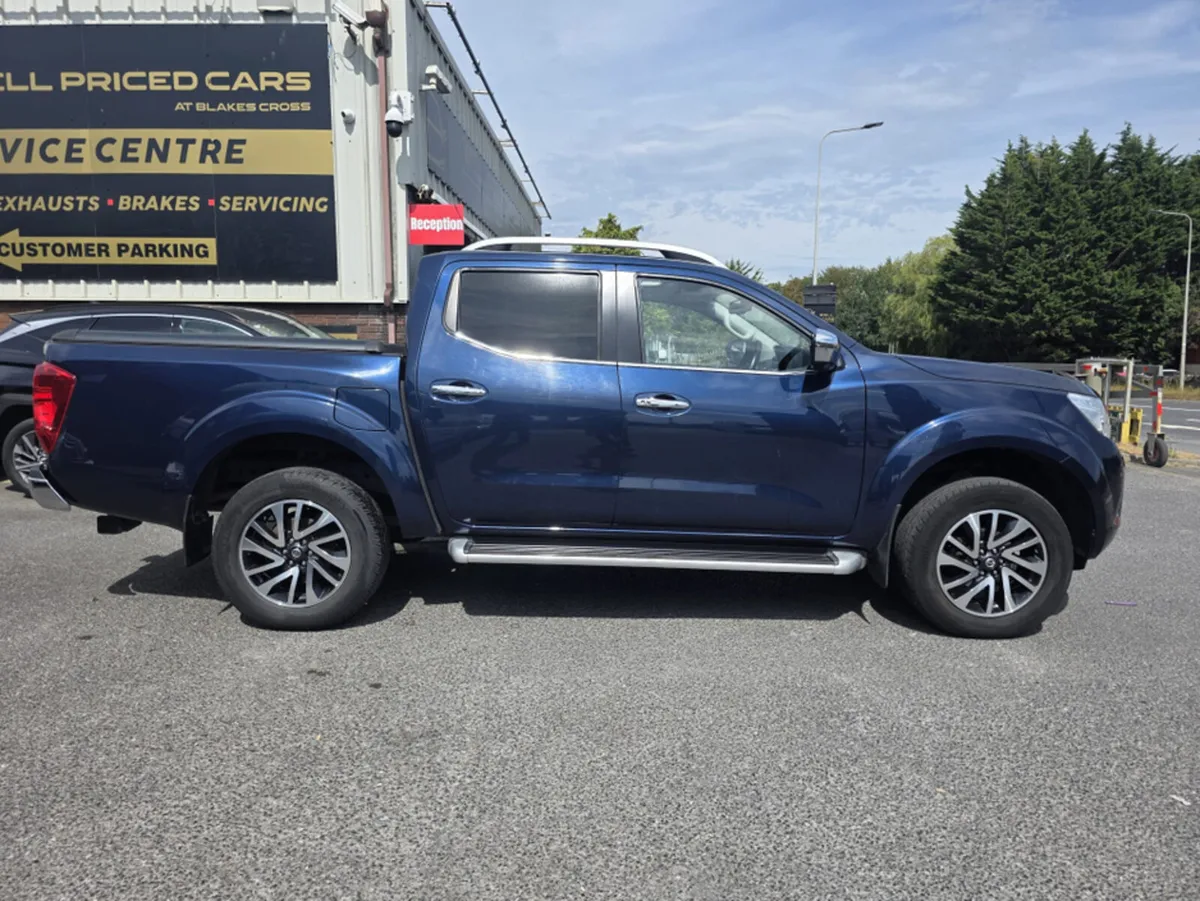 Nissan Navara 2.3 DSL LE CVT LEATHER DOUB DOUBLE C - Image 4