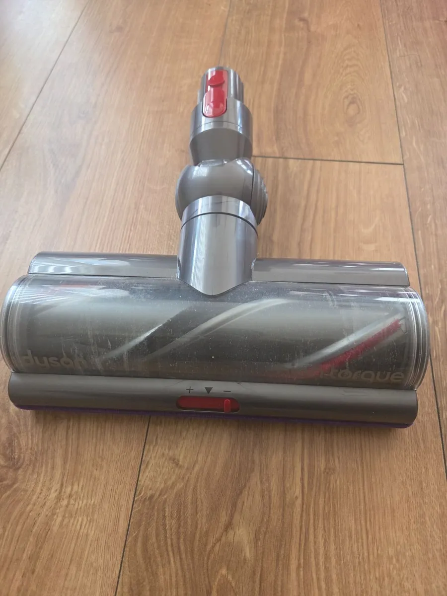 Vacuum cleaner - Image 1
