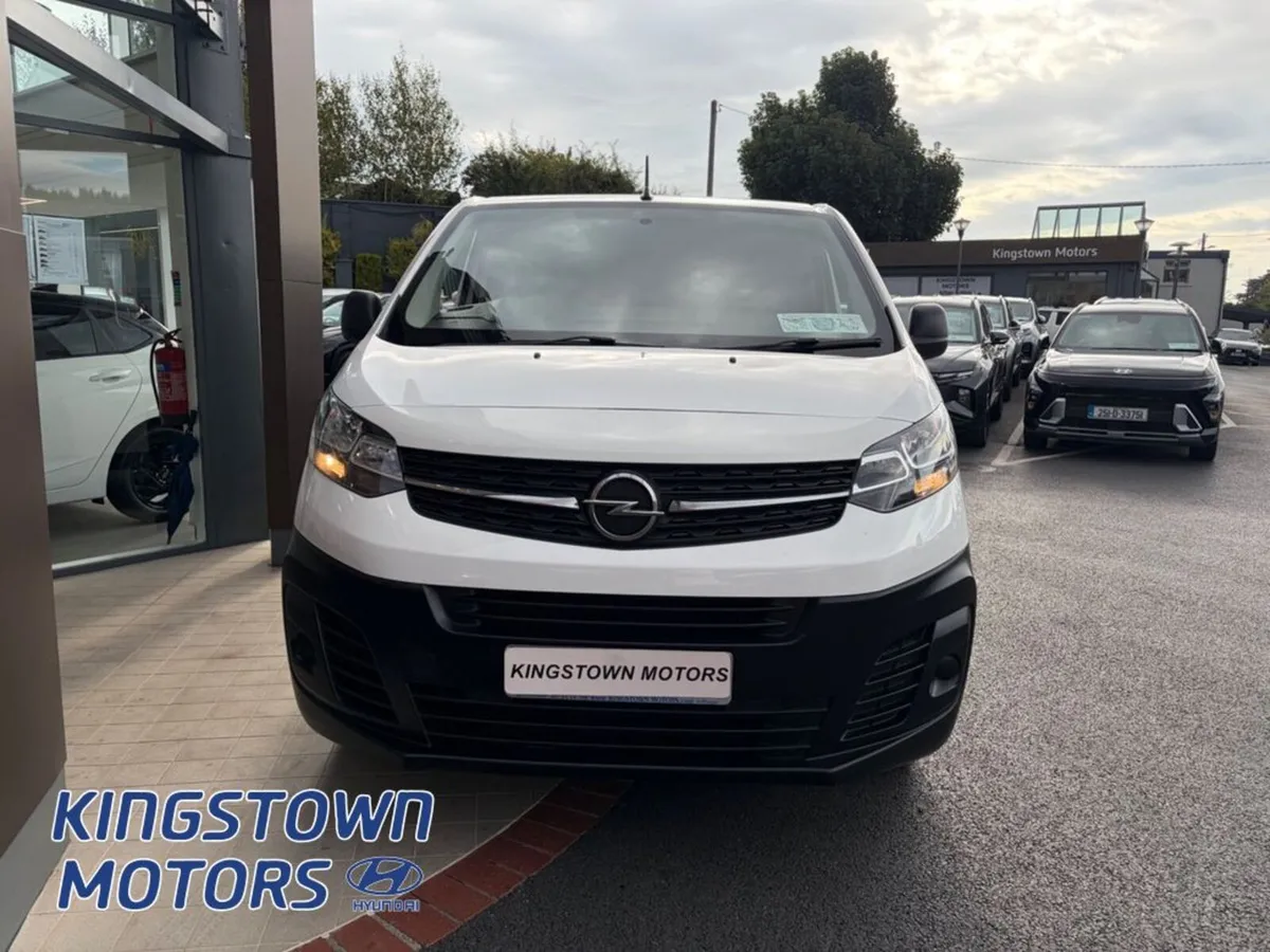 Opel Vivaro 1.5 100ps 5DR - Image 2