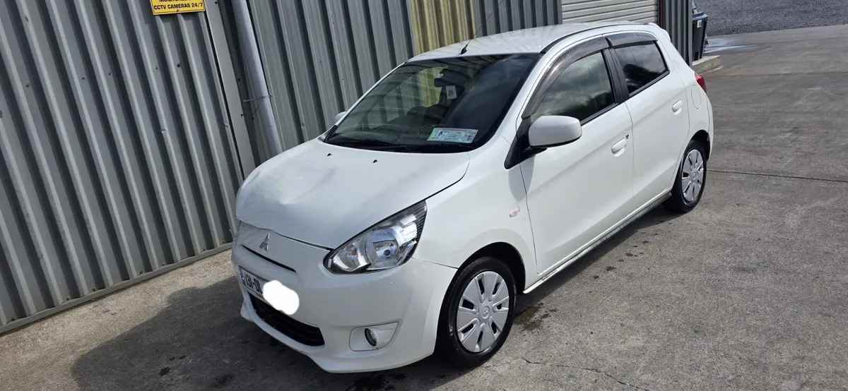 132 MITSUBISHI MIRAGE AUTO - Image 1