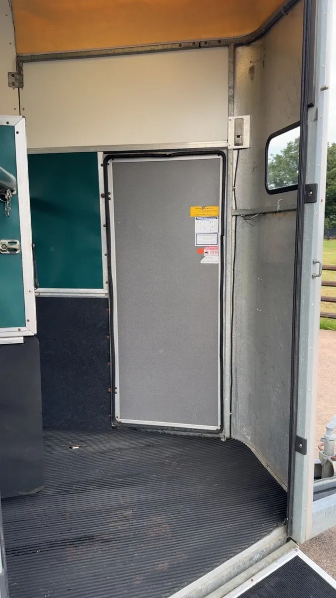 Ifor Williams HB505 Horse box trailer - Image 3