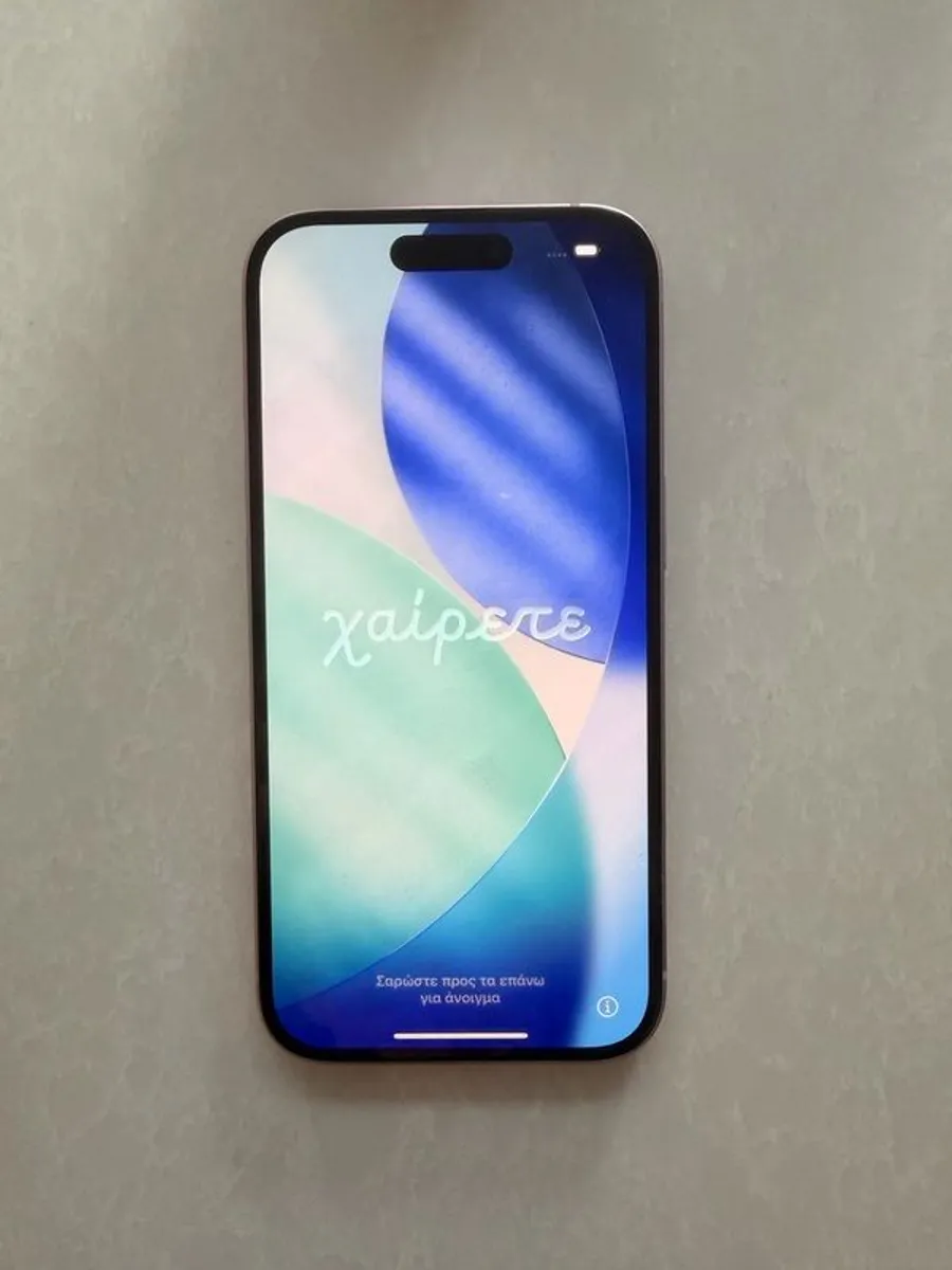 iPhone 15 - Image 2