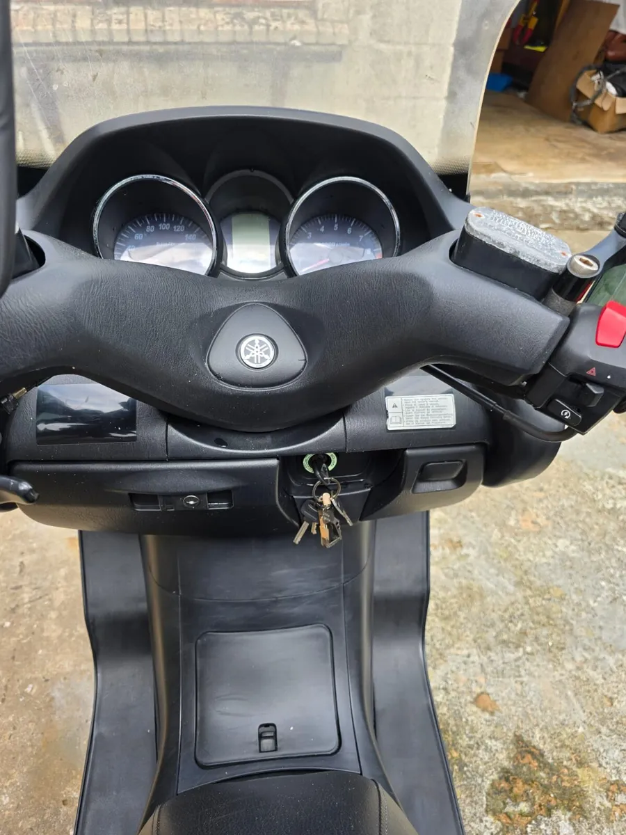 Yamaha Majesty 400 - Image 3