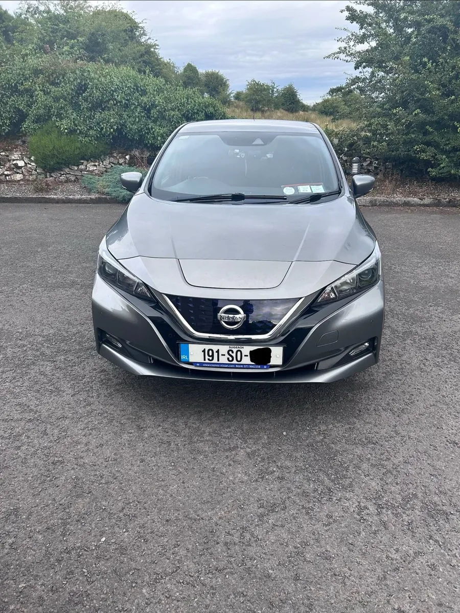Nissan Leaf 40kWh 2019 for parts or repair - Image 2