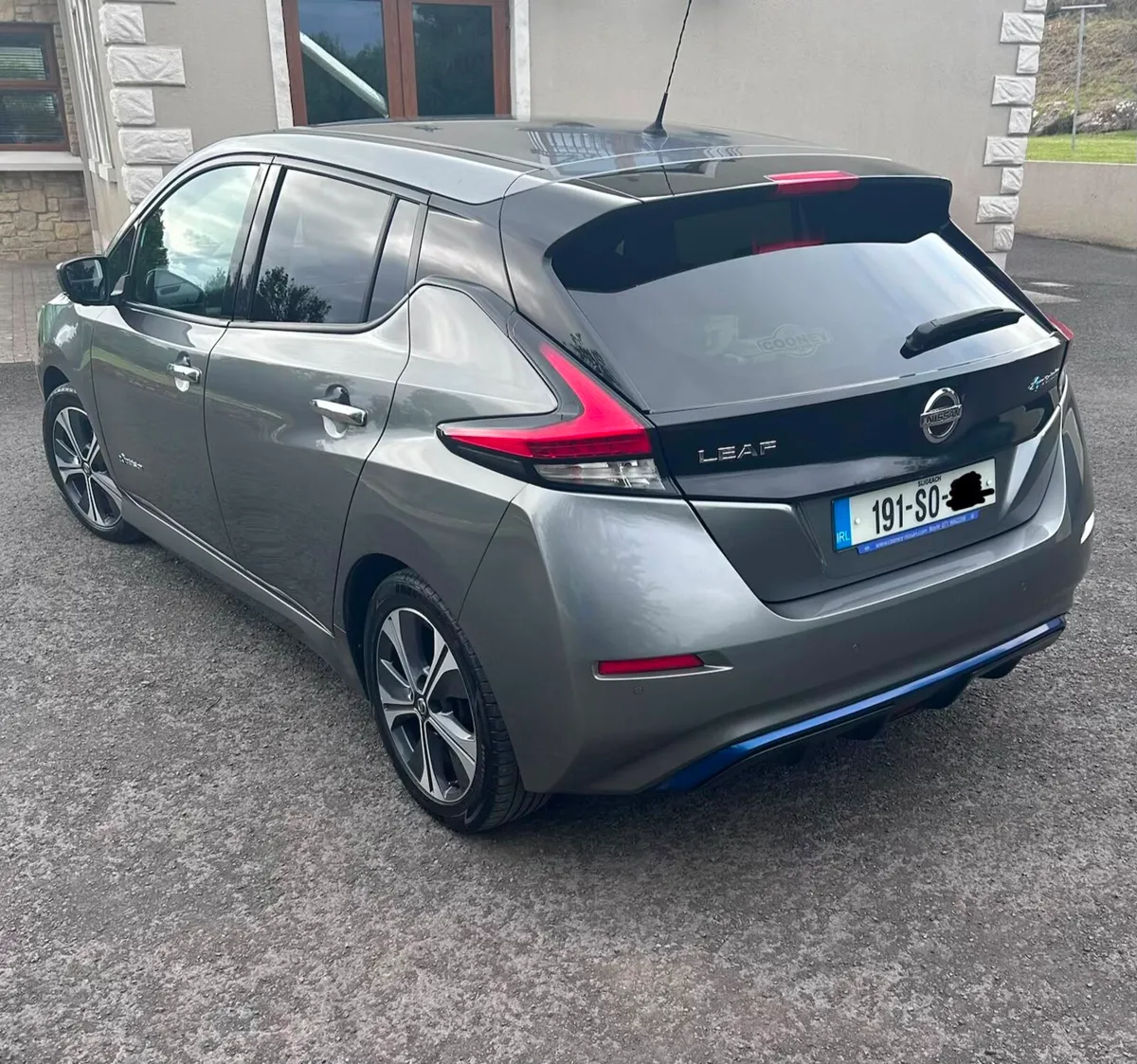 Nissan Leaf 40kWh 2019 for parts or repair - Image 4