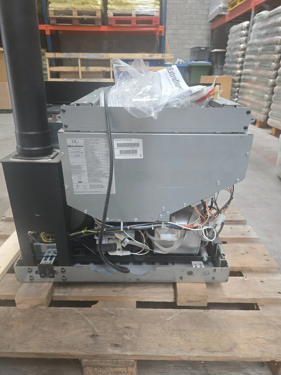 Extraflame 7kW Insert wood pellet stove - Image 2