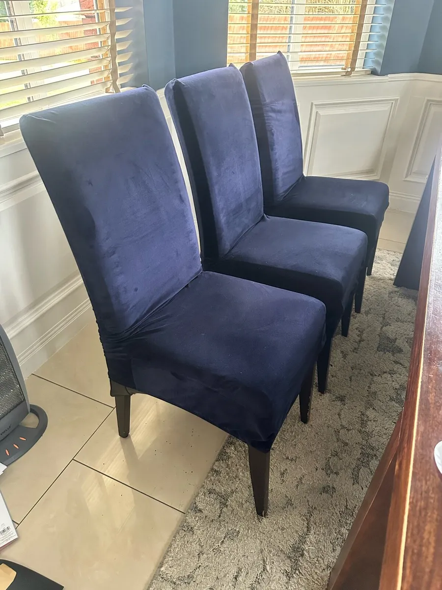 ***8 Dining Chairs need gone taking up storage*** - Image 1