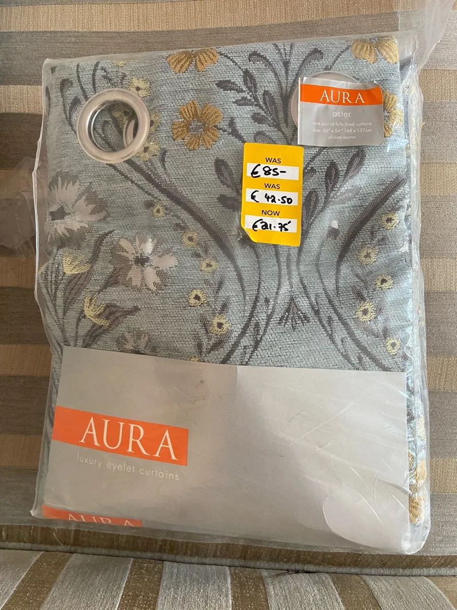 Curtains - Image 1