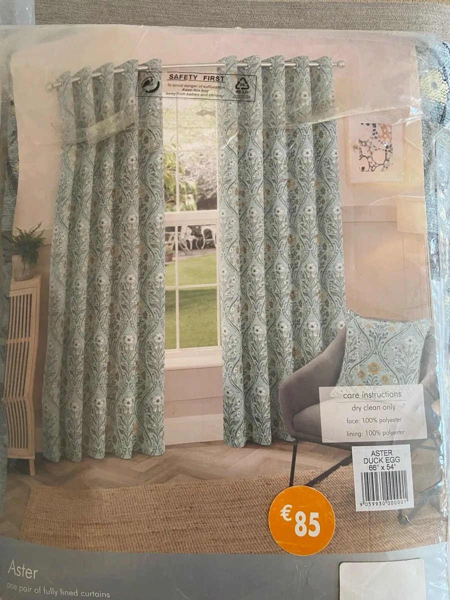 Curtains - Image 3