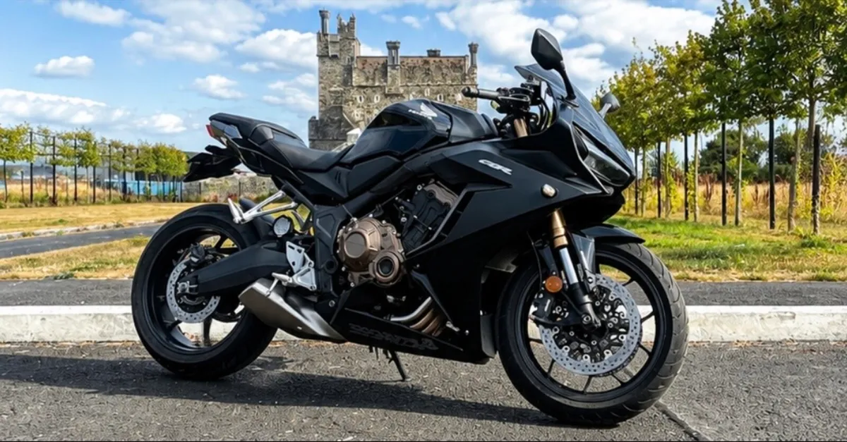 Cbr 650r ABS - Image 1