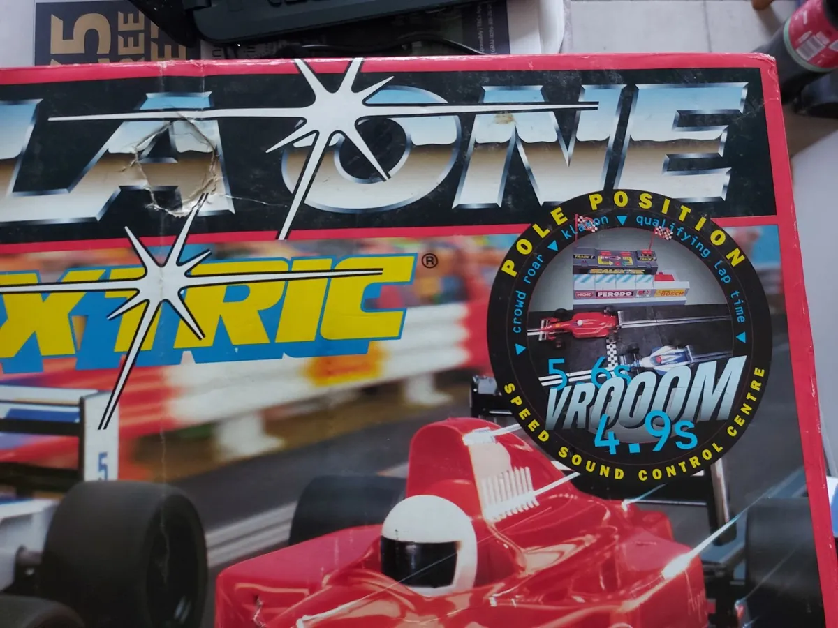 Formula One Scalextric, Vintage Version, in very g - Image 3