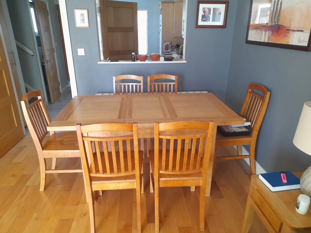 Solid Oak Dining Table with 6 Solid Oak Chairs - Image 4
