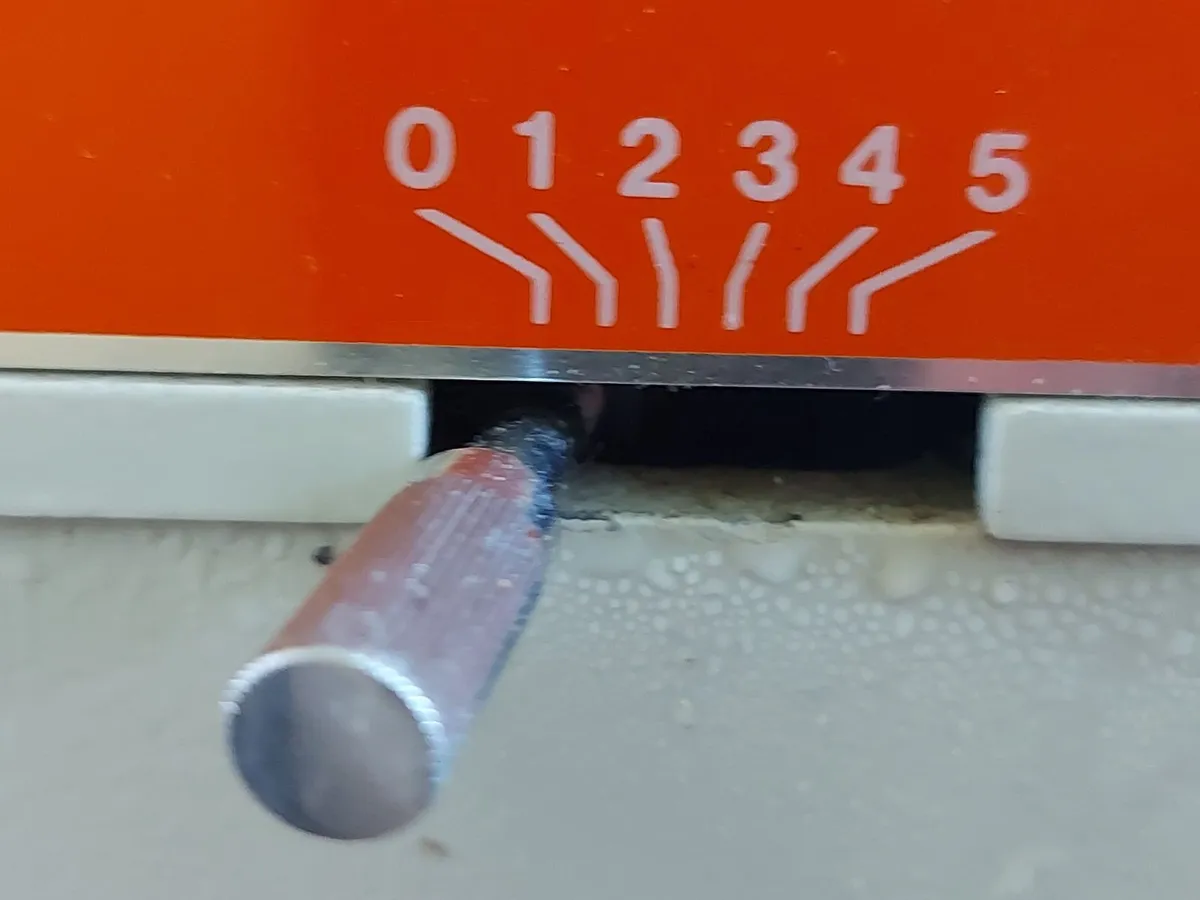 Brother Sewing Machine Model E, 671, With Pedal-Po - Image 3