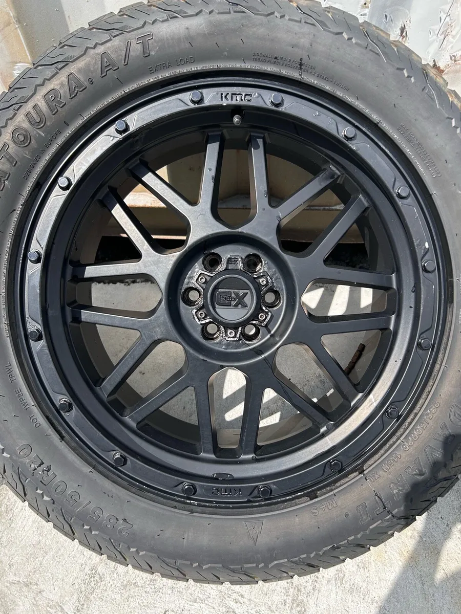 Amarok KMC XD135 Grenade Off-Road 20” Alloy Wheels - Image 4