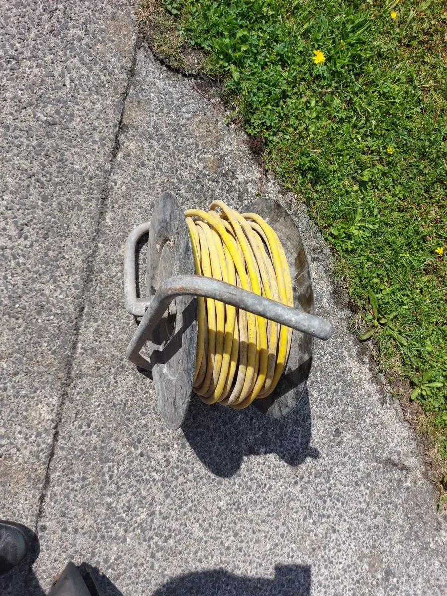 Builders Outdoor Electric Extension Lead Reel, - Image 4