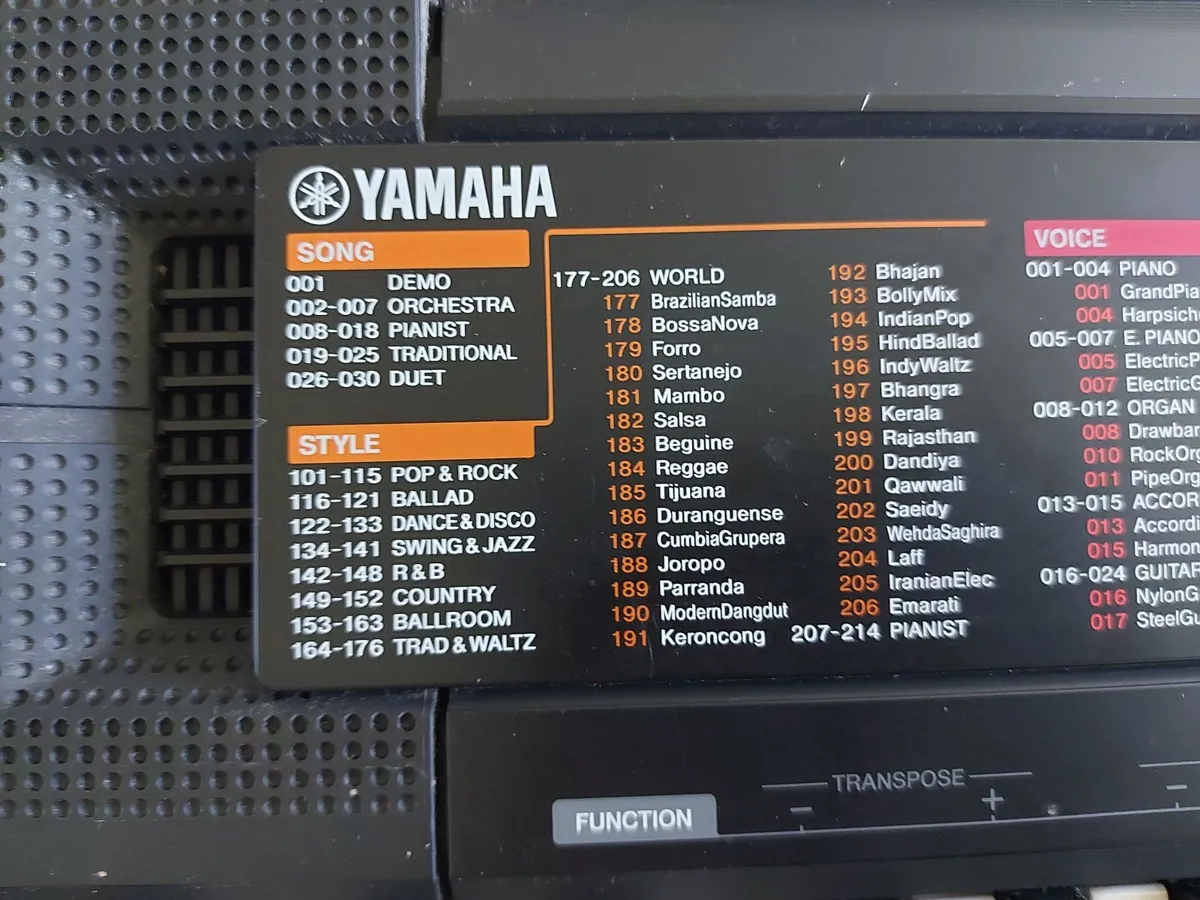 YAMAHA PSR-F51 61 key Keyboard, New Condition - Image 2
