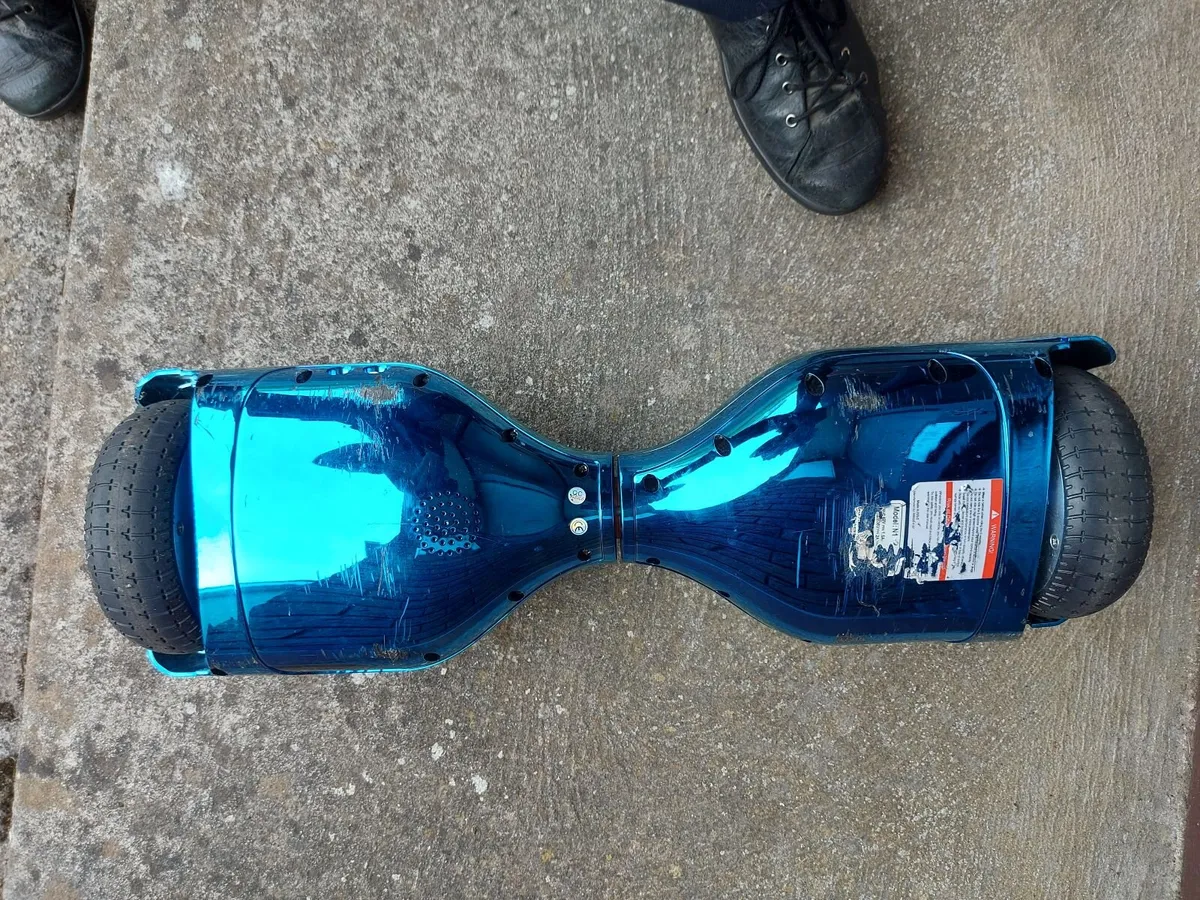 Hoverboard, no charger, in very good condition - Image 3