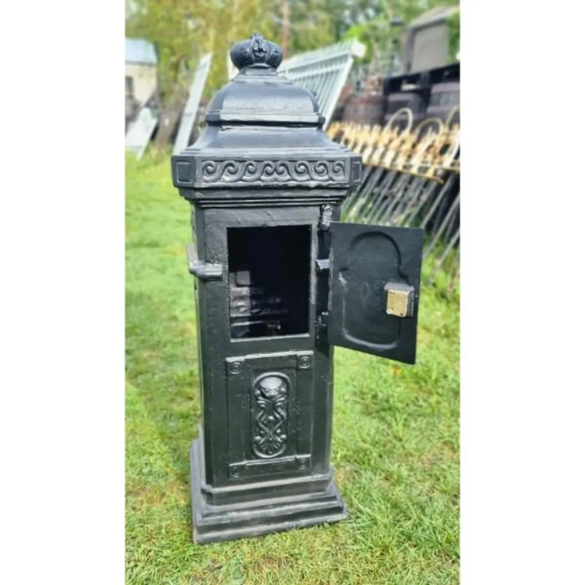 Cast Iron Pillar Post Box Black CH R 1702B B - Image 4