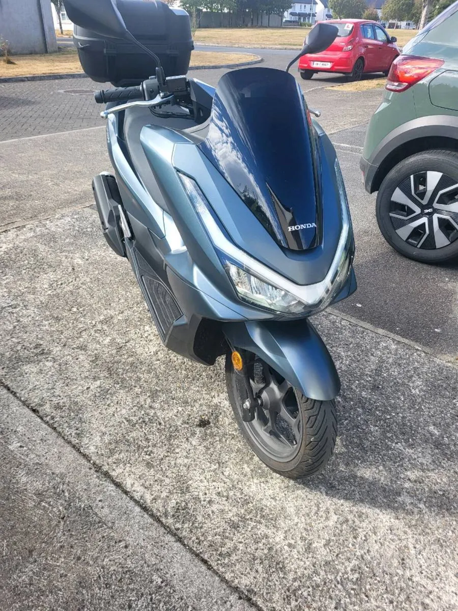 PCX HONDA SCOOTER - Image 3