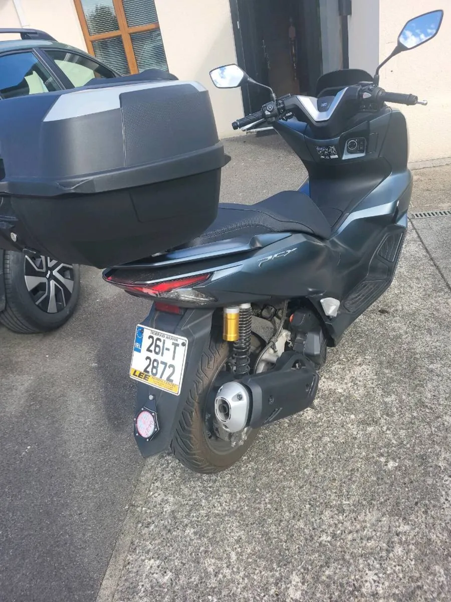 PCX HONDA SCOOTER - Image 1